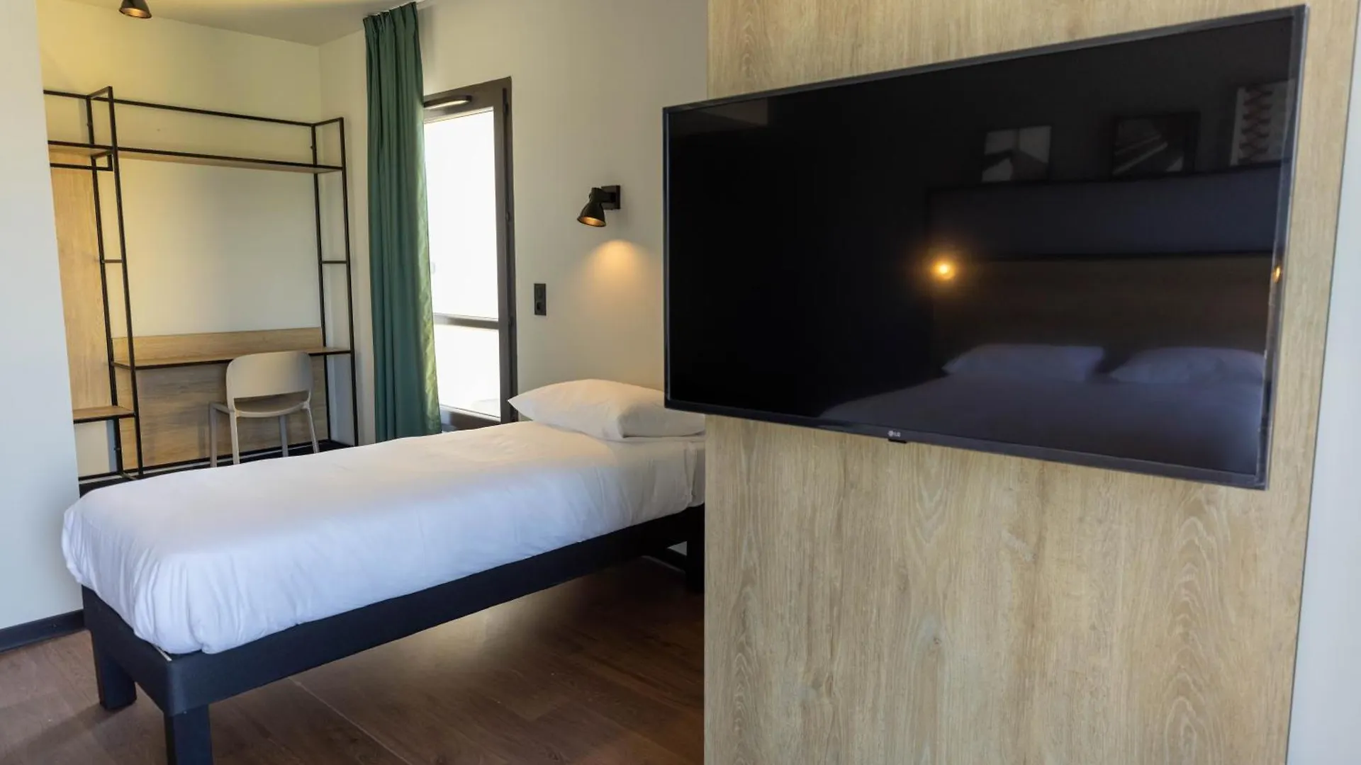 Hotel Ibis Marseille Marignane Technopole